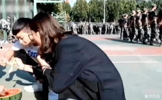 史上最惨吃瓜群众图片,见证历史瞬间，泪目！